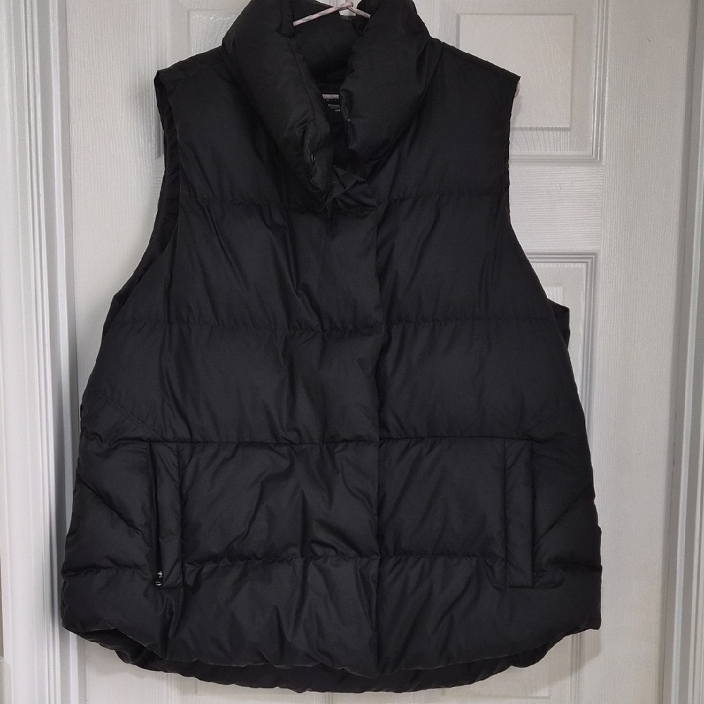 Black Puffer Vest
